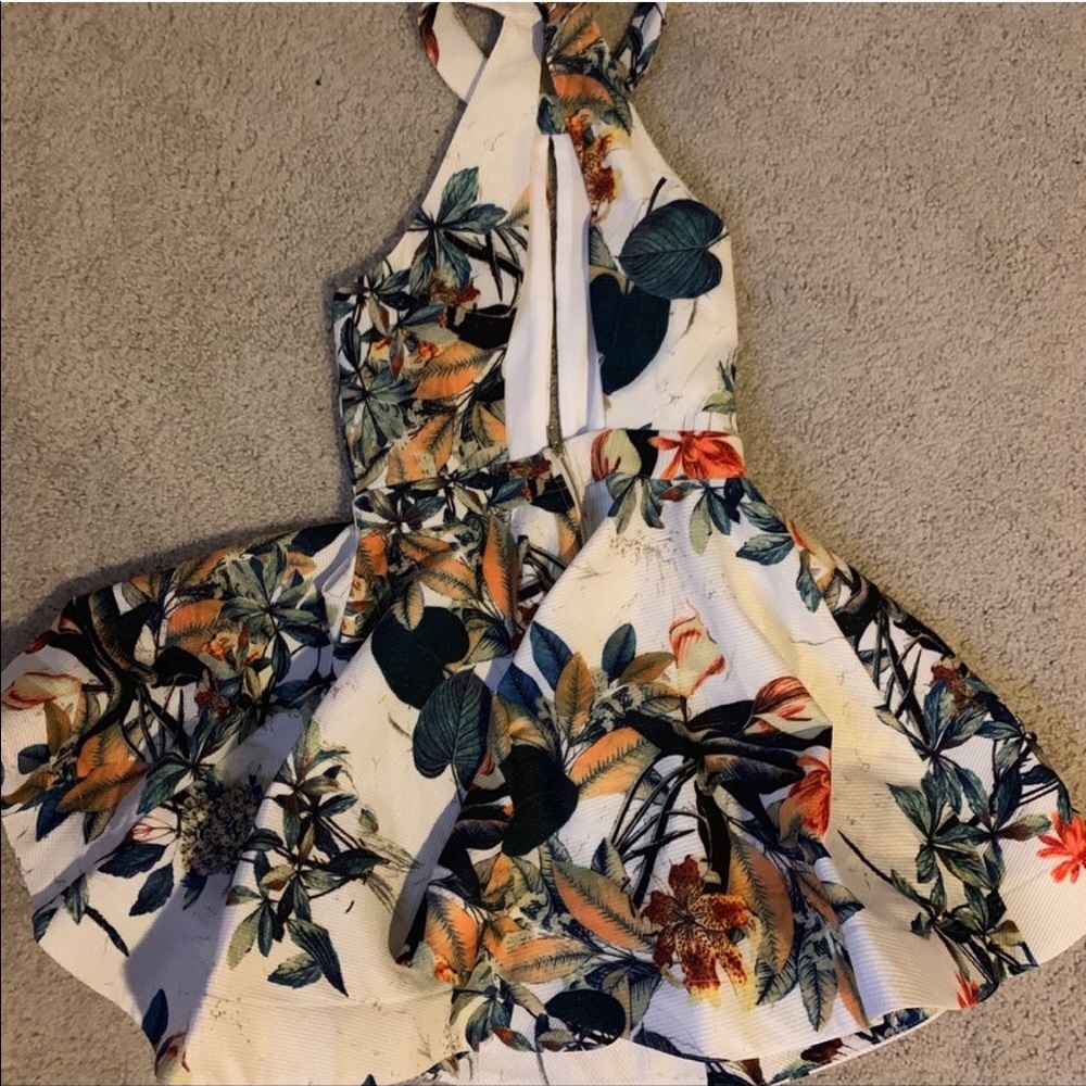 High Neck LuLu's Dress - Picture 2 of 4